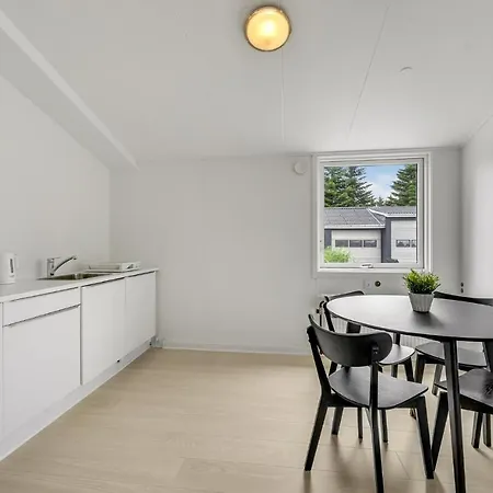 Beautiful In Henne With Wifi And 1 Bedrooms *