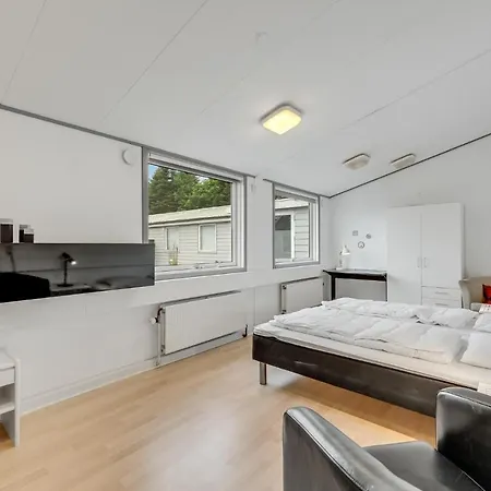 Beautiful In Henne With Wifi And 1 Bedrooms Apartment